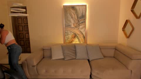 K A T E  online show from 25, 10, 2025