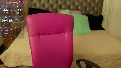 Snapshot of kathh_latorre chatting on 12, 5, 2026 kathh_latorre online show from 12, 5, 2026