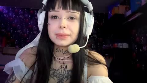 Luna online show from 8, 3, 2026