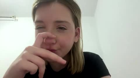 Snapshot of kathrinekiening chatting on 30, 5, 2026 Jessie online show from 30, 5, 2026