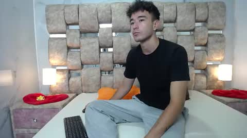 Kaht y Aiden online show from 7, 7, 2026