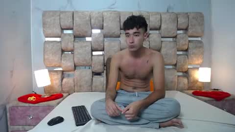 Kaht y Aiden online show from 13, 7, 2026
