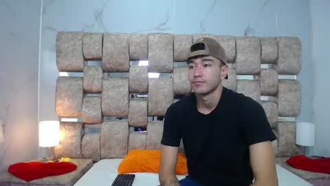 Kaht y Aiden online show from 22, 7, 2026
