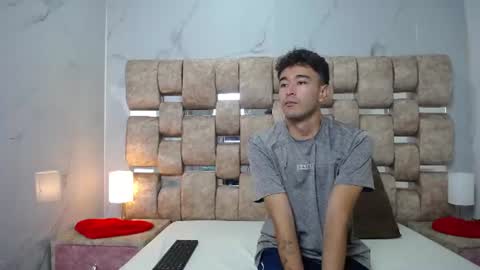 Kaht y Aiden online show from 30, 7, 2026