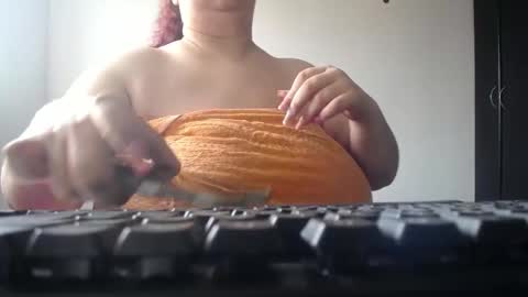 Snapshot of kathybigboobsbbw_ chatting on 8, 1, 2025 kathybigboobsbbw_ online show from 8, 1, 2025