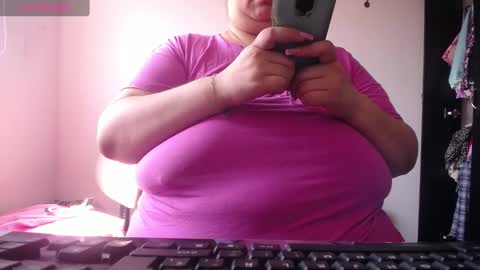 Snapshot of kathybigboobsbbw_ chatting on 11, 1, 2025 kathybigboobsbbw_ online show from 11, 1, 2025