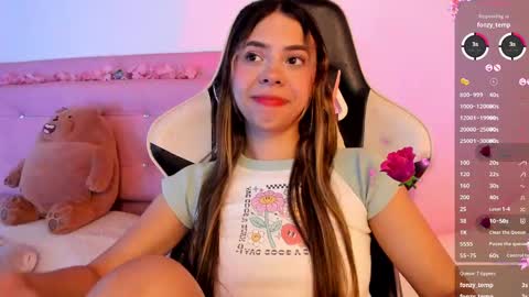 Snapshot of kathyy01 chatting on 7, 3, 2025 valentina  online show from 7, 3, 2025