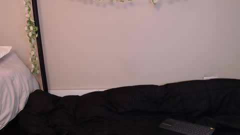 Snapshot of katia_bss chatting on 6, 3, 2025 katia_bss online show from 6, 3, 2025