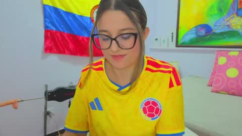 Khaterine online show from 4, 7, 2026