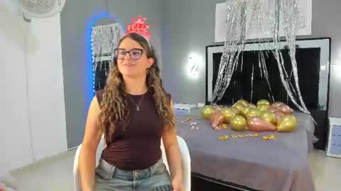 Khaterine online show from 25, 7, 2026