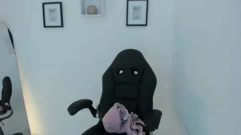 Katia  online show from 9, 5, 2026