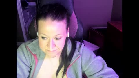 Snapshot of katie227 chatting on 8, 12, 2024 Katie online show from 8, 12, 2024