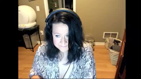 Snapshot of katie227 chatting on 6, 3, 2026 Katie online show from 6, 3, 2026