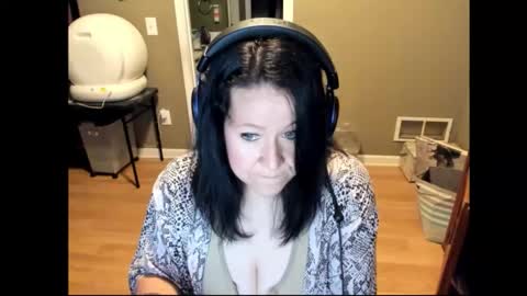 Snapshot of katie227 chatting on 8, 3, 2026 Katie online show from 8, 3, 2026