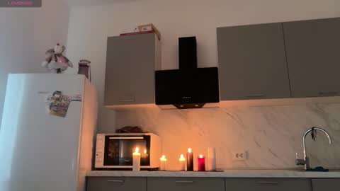 Katienext stream  online show from 16, 10, 2025