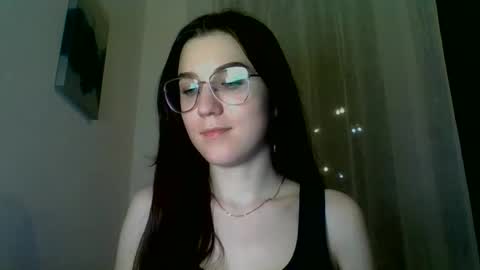 katie_foxi online show from 7, 3, 2025