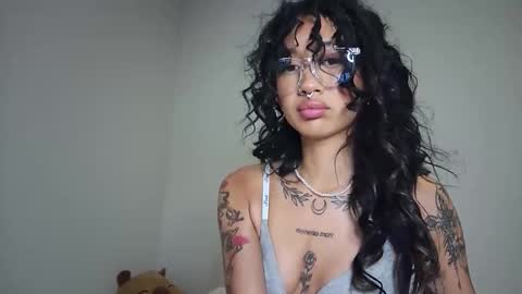 katiecai online show from 9, 4, 2026