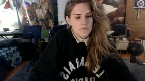 Snapshot of katiecutie_5 chatting on 5, 3, 2025 Katie online show from 5, 3, 2025