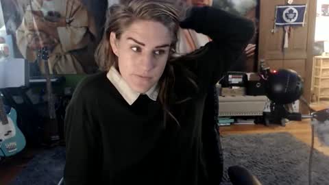 Snapshot of katiecutie_5 chatting on 15, 10, 2025 Katie online show from 15, 10, 2025