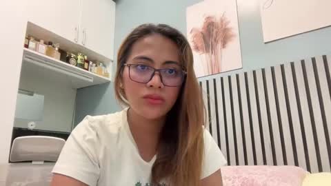 katiefrox  online show from 9, 9, 2025