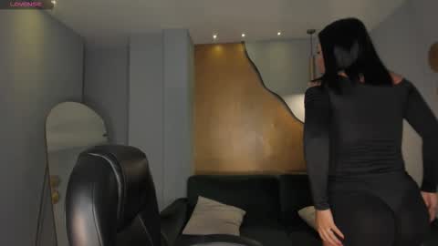 Kate Stonne online show from 8, 3, 2026