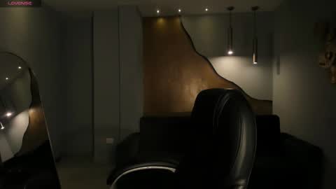 Kate Stonne online show from 17, 3, 2026