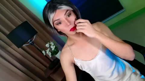 CALL ME CATH online show from 15, 7, 2026