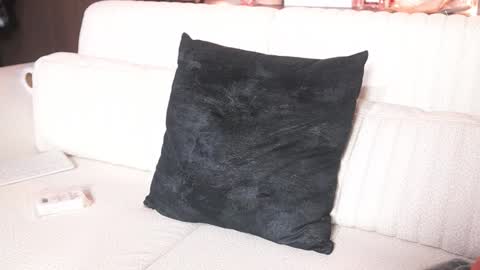 K A T L Y N  online show from 15, 1, 2026