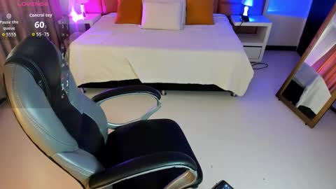 Katnia and Marcuz online show from 4, 10, 2025