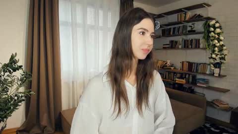 Snapshot of katrina_wens chatting on 9, 3, 2026 Kate Aurora online show from 9, 3, 2026