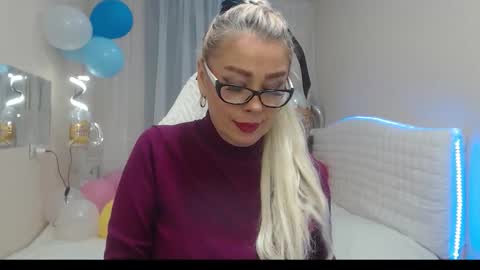 Snapshot of katrinacharm chatting on 9, 10, 2025 katrinacharm online show from 9, 10, 2025