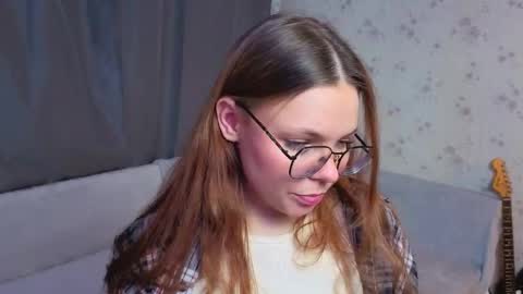 Hello im Caroline online show from 17, 3, 2026