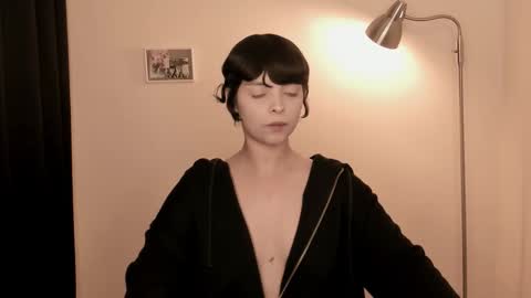 katsuro online show from 15, 11, 2025