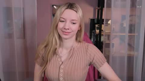 katt_yy online show from 7, 11, 2025