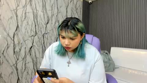 katteyes_ online show from 16, 4, 2026