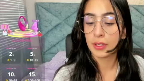 katty_love01 online show from 6, 10, 2025