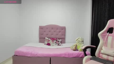 Katty online show from 12, 11, 2025