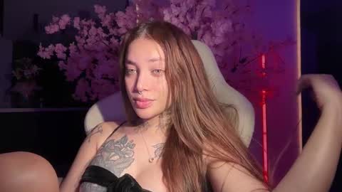 Emily online show from 27, 2, 2025