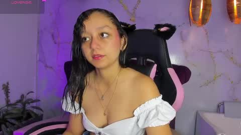 Snapshot of katy_sweet19 chatting on 10, 5, 2026 Katy online show from 10, 5, 2026
