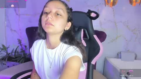 Snapshot of katy_sweet19 chatting on 8, 6, 2026 Katy online show from 8, 6, 2026