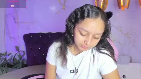 Snapshot of katy_sweet19 chatting on 19, 6, 2026 Katy online show from 19, 6, 2026