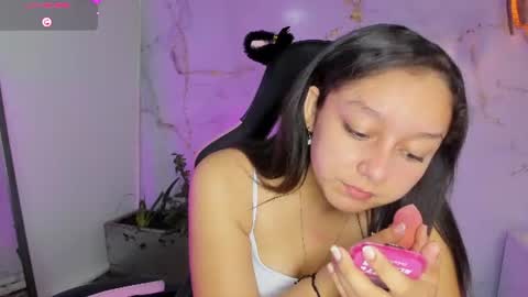 Snapshot of katy_sweet19 chatting on 4, 8, 2026 Katy online show from 4, 8, 2026