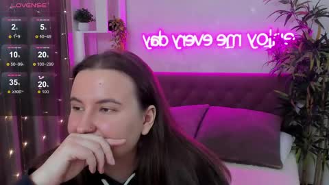 Snapshot of katyaneilson chatting on 18, 5, 2026 Kate online show from 18, 5, 2026
