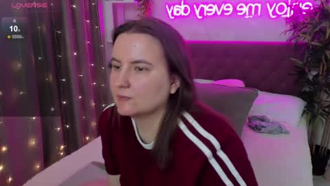 Snapshot of katyaneilson chatting on 20, 5, 2026 Kate online show from 20, 5, 2026