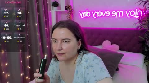 Snapshot of katyaneilson chatting on 6, 6, 2026 Kate online show from 6, 6, 2026