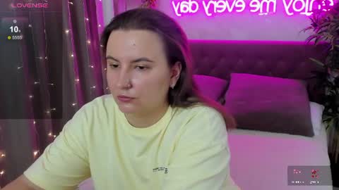 Snapshot of katyaneilson chatting on 21, 6, 2026 Kate online show from 21, 6, 2026