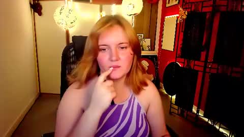 Snapshot of katybriggs chatting on 7, 7, 2026 Katy online show from 7, 7, 2026