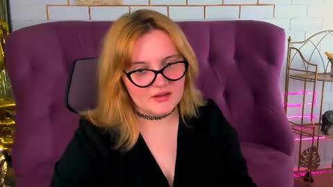 Snapshot of katybriggs chatting on 16, 7, 2026 Katy online show from 16, 7, 2026