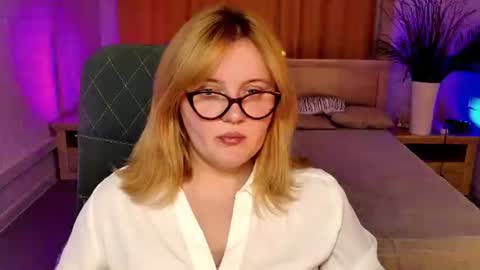 Snapshot of katybriggs chatting on 19, 7, 2026 Katy online show from 19, 7, 2026