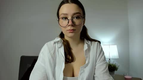 Snapshot of katygentle chatting on 22, 12, 2025 Katy online show from 22, 12, 2025